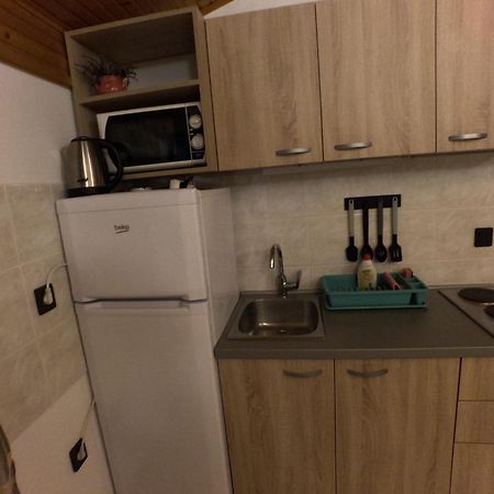 Apartmani Skrnjug Brzac Eksteriør billede
