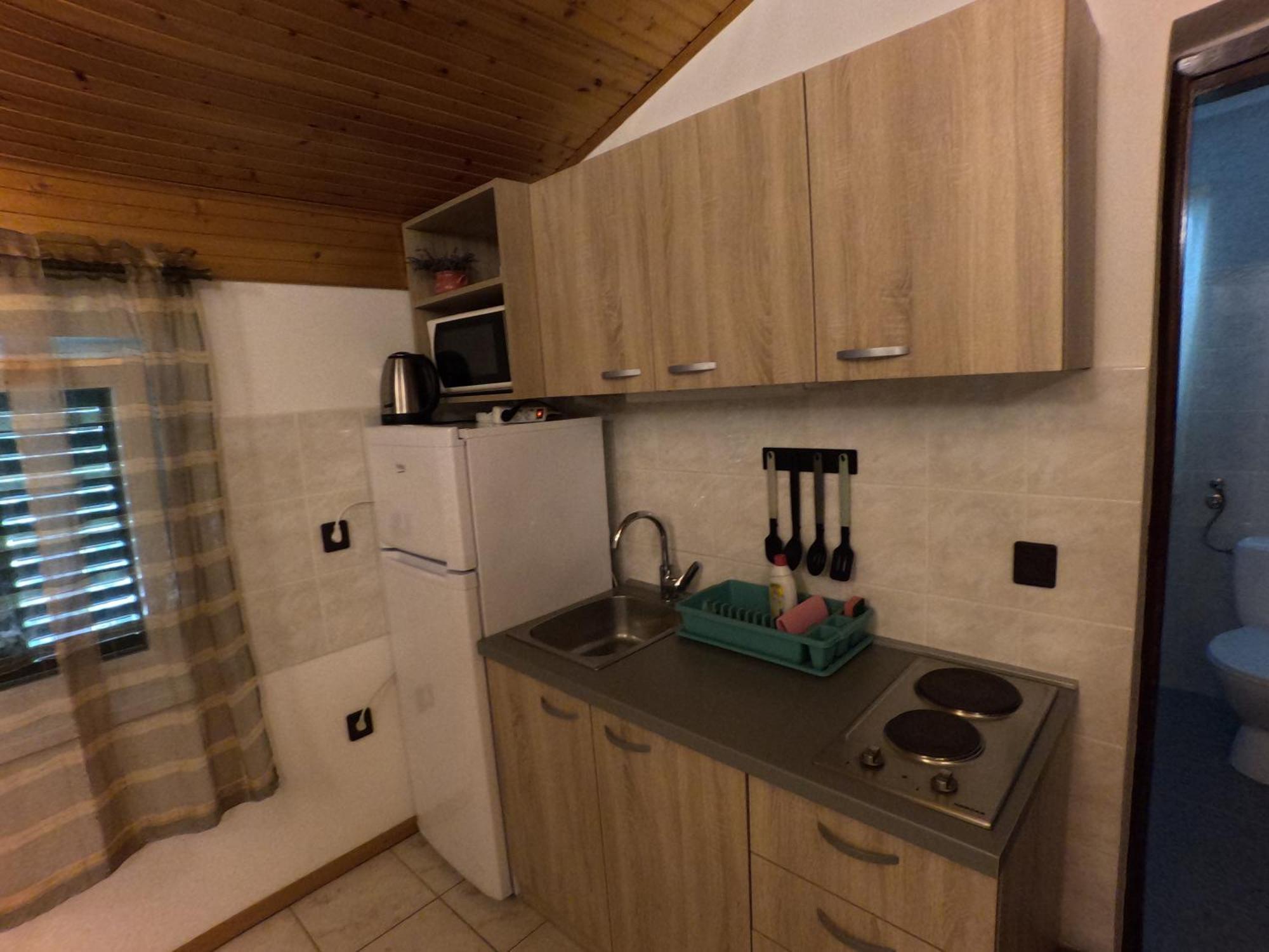 Apartmani Skrnjug Brzac Eksteriør billede